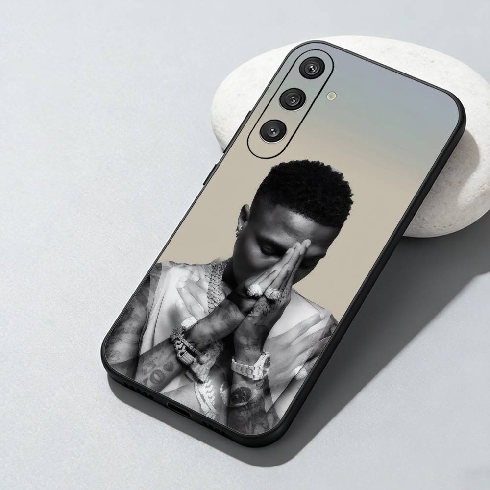 บิ๊กวิซ-ซ ว-วิซคิด อี-เอสเซนส์ - Phone Cases Big W บทวิจารณ์และราคา