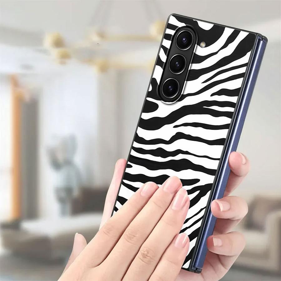 ม้าลายลายดอกทานตะวันกลับกรณีปก - Phone Cases Z Fold 5 บทวิจารณ์และราคา